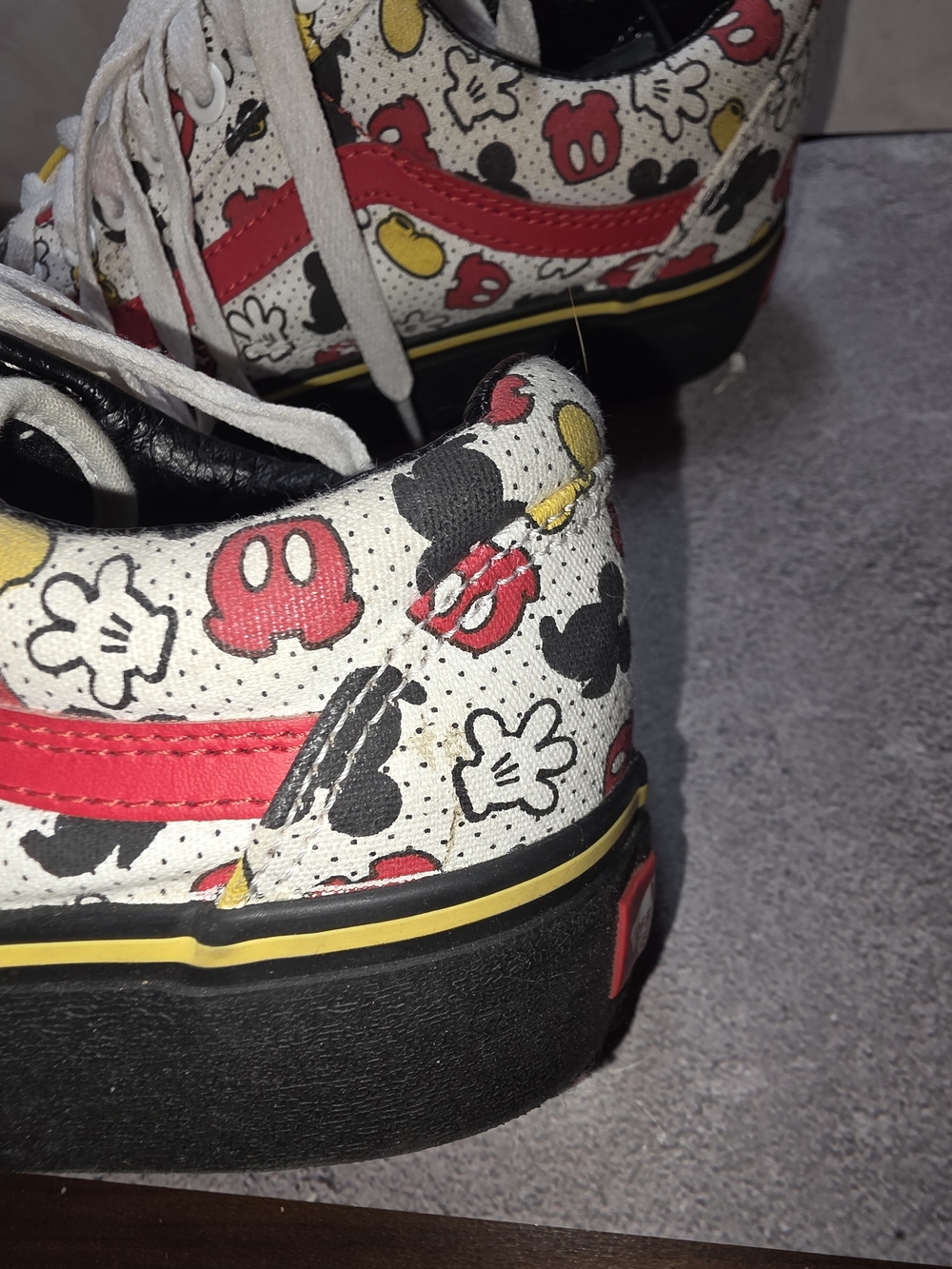 Custom Vans X Disney Womens Sz.8 - Picture 12 of 15